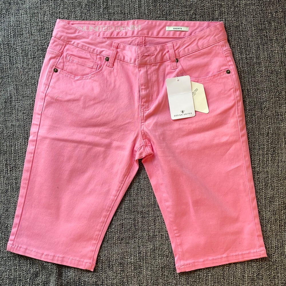 Brand: Design United. Size: 28. Color: Pink